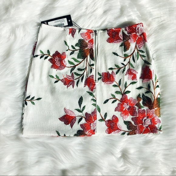 nasty gal mini skirt - Picture 2 of 2